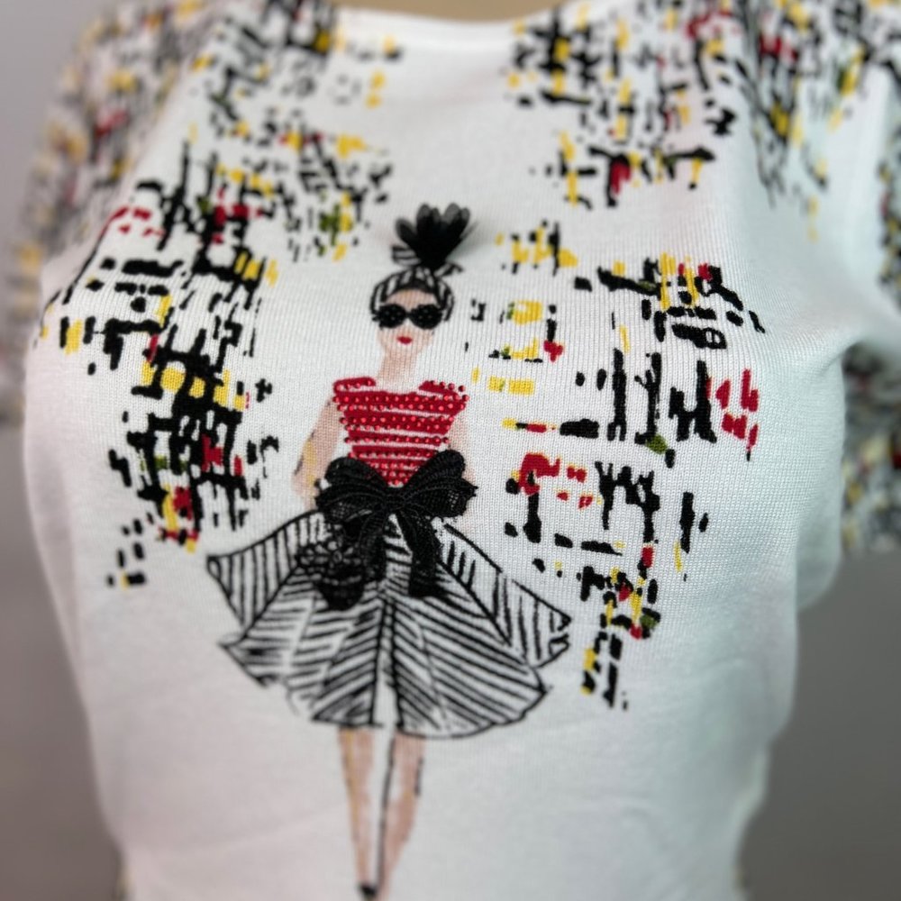 Short sleeve graphic light weight sweater, M